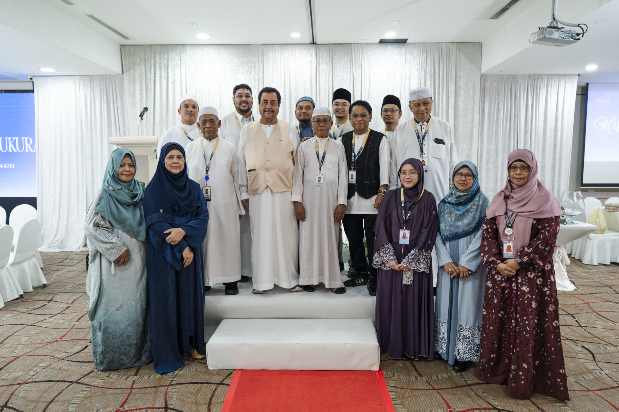 Hagel Travel & Tours officers and ustaz at the Majlis Kesyukuran